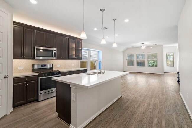 Photo - 335 Honey Mesquite Path