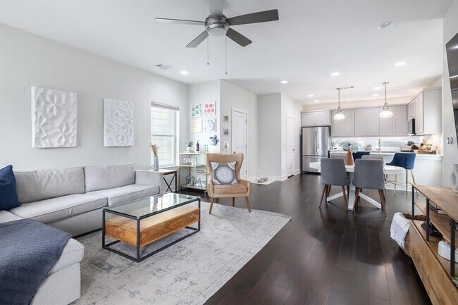 2705 Halcyon Dr Unit 7