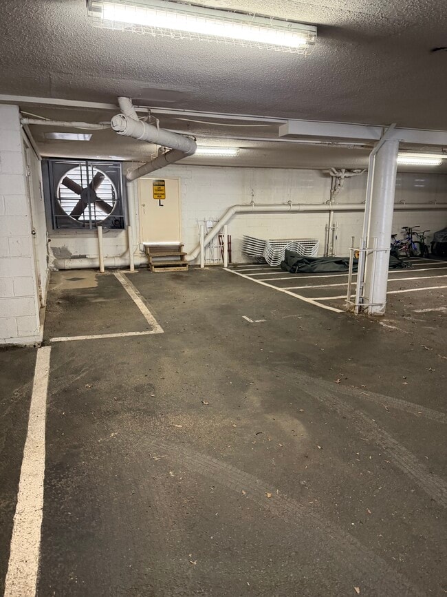 Photo - 3121 Patrick Henry Dr Unidad 334