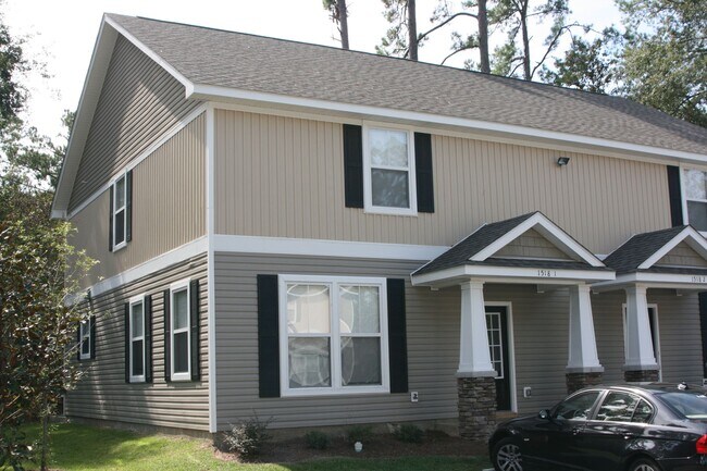 1520-2 High Road
