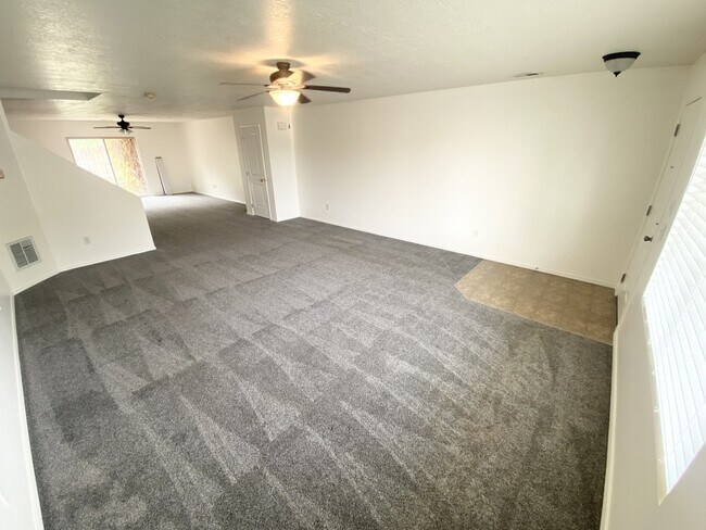 Photo - 1243 W 520 S