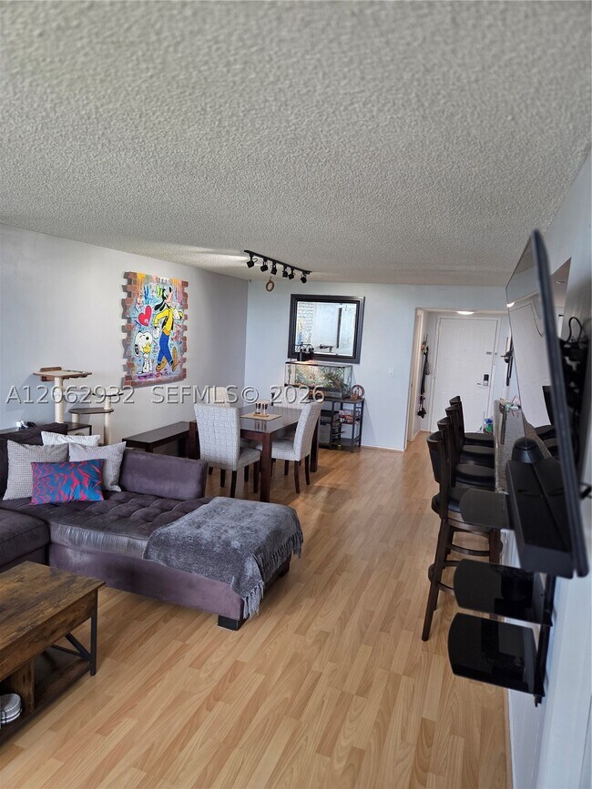 Photo - 200 Leslie Dr Unit 1029