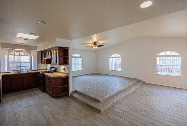 Photo - 5728 Mackerel Ln