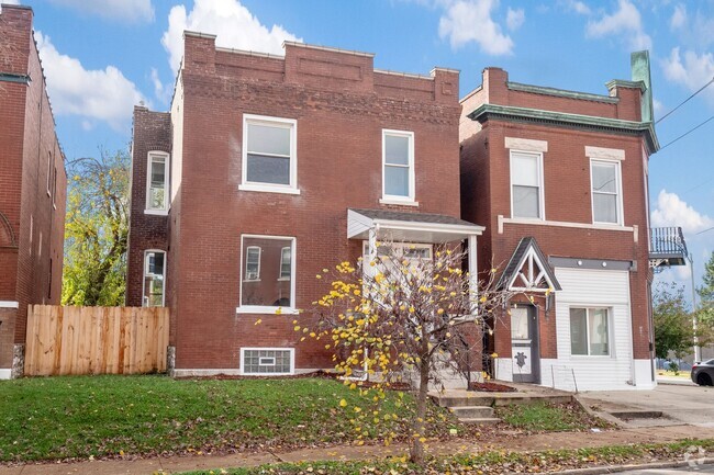 Building Photo - 3456 Chippewa St Unit 1st Floor Rental