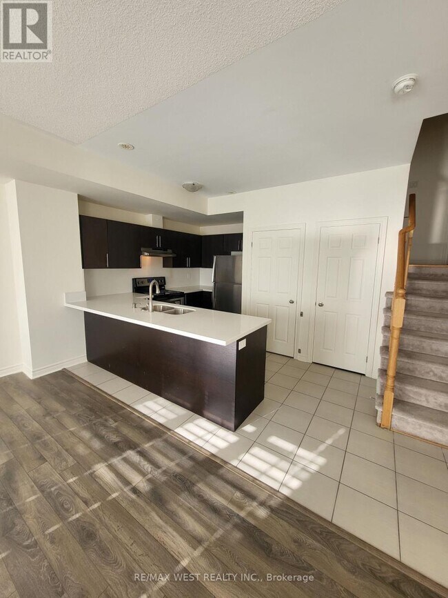 Photo - 2420 Baronwood Dr