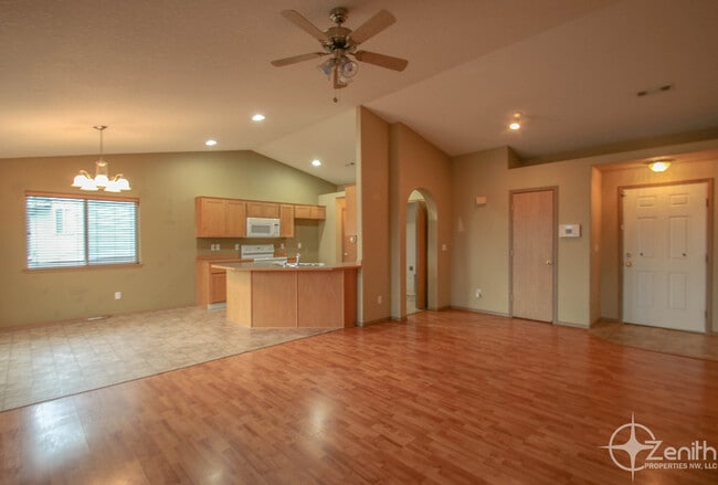 Photo - 2712 NE 164th Pl