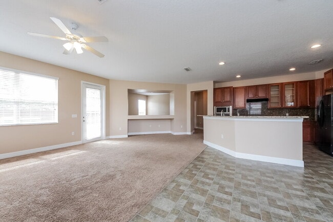 Photo - 2057 Bearing Ln