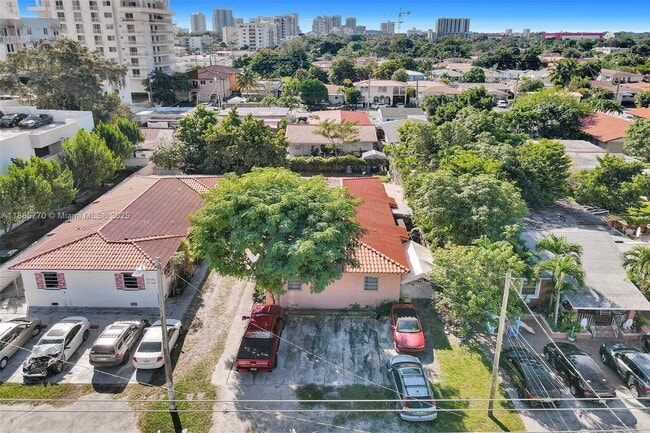 Building Photo - 2744 SW 23rd Terrace Rental