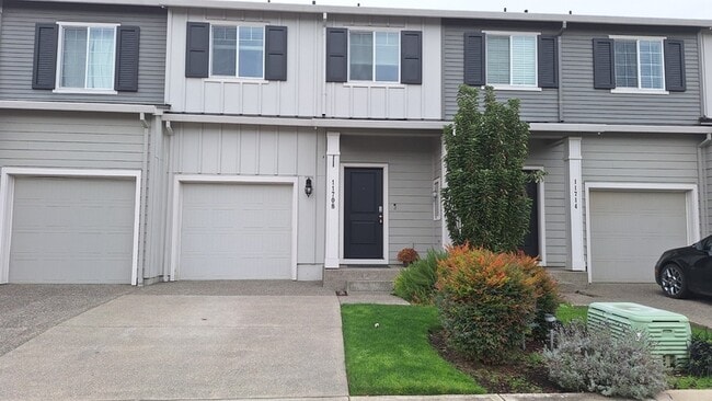 Building Photo - 11708 NE 23rd St