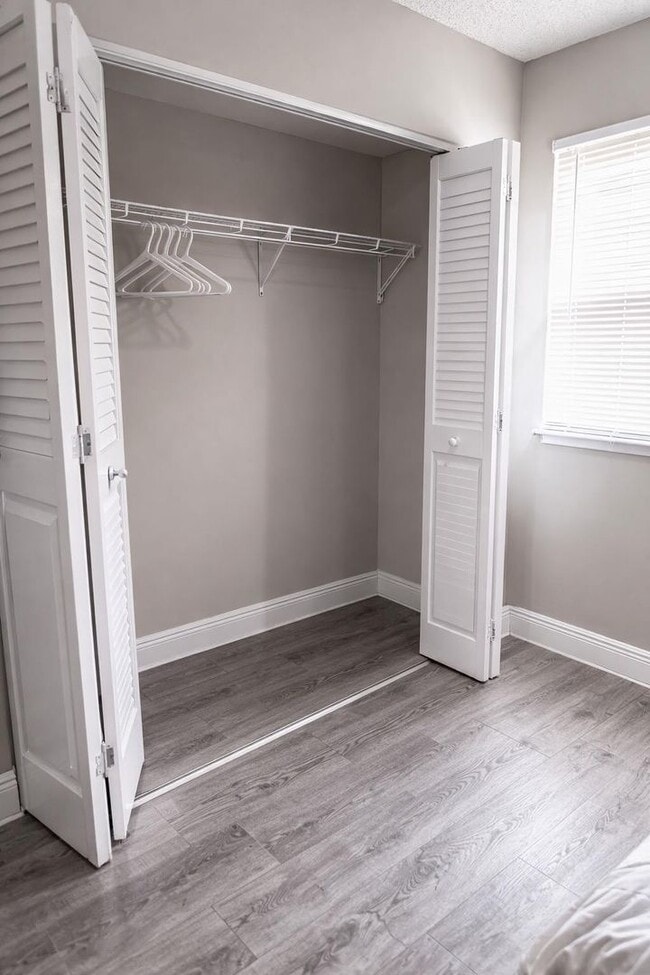 Photo - 5065 Wiles Rd