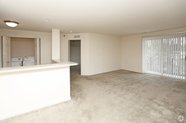INDIAN LAKE VILLAGE APARTMENTS