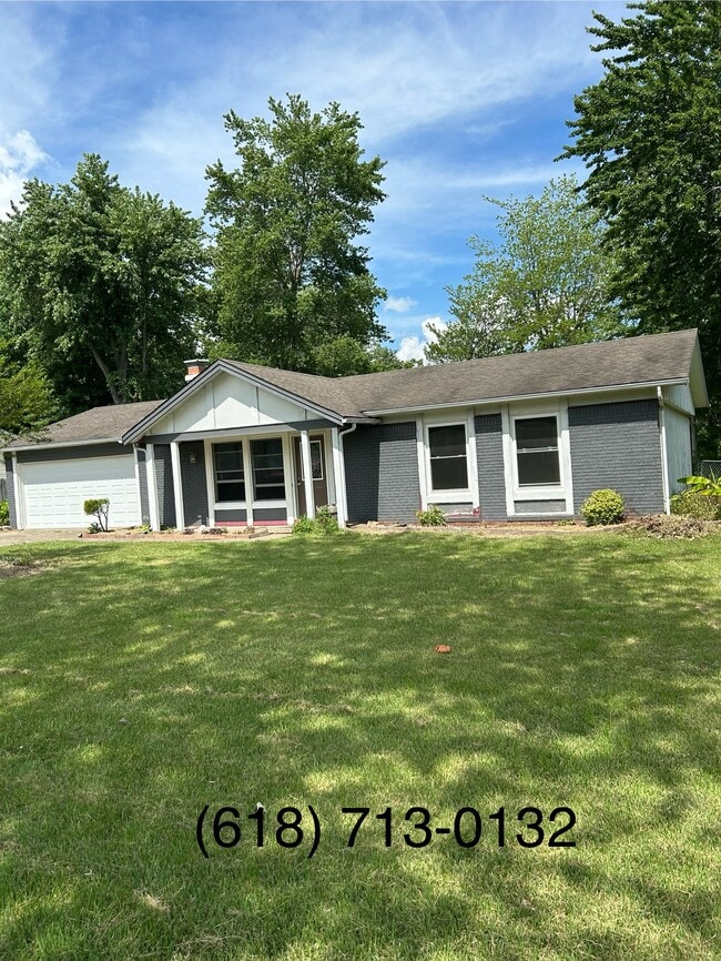Photo - 1400 Marilyn St House