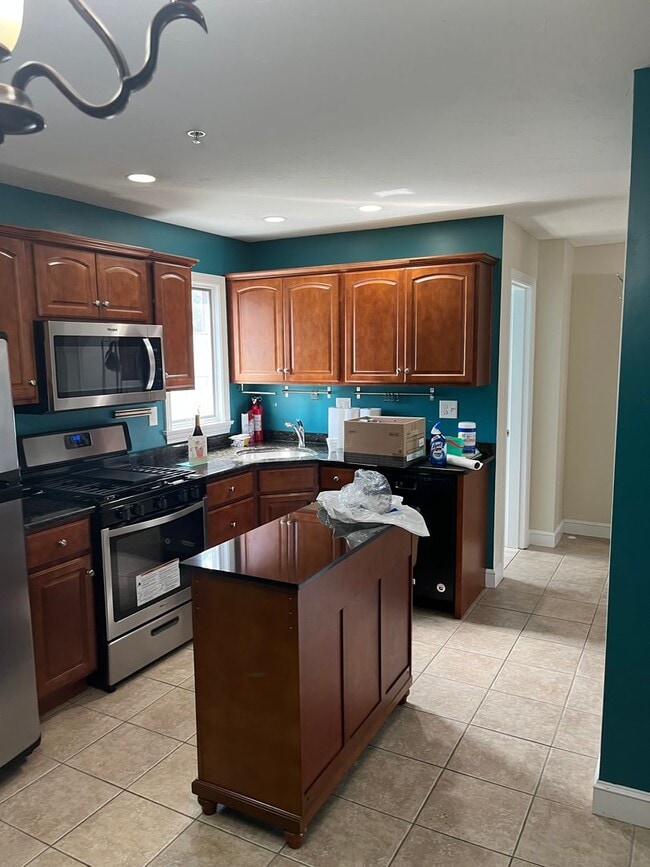Photo - Modern 2Br-1.5Ba Townhouse in East Weymouth