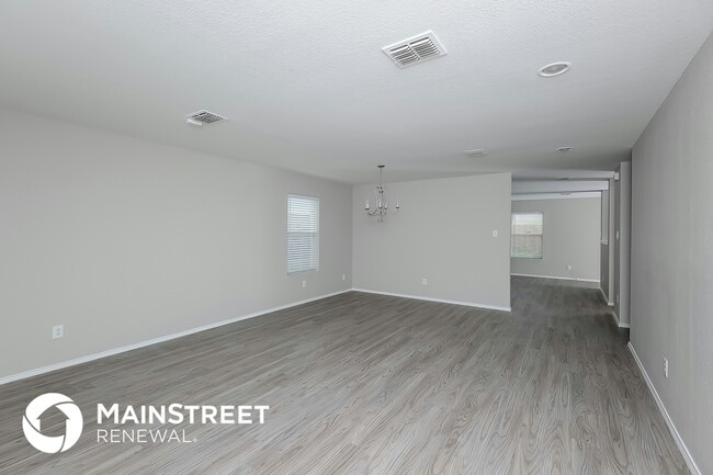 Photo - 1020 Junegrass Ln