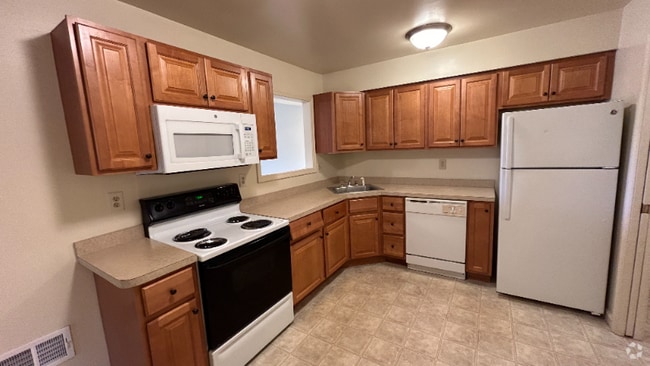 Building Photo - 3736 Carman Rd Rental