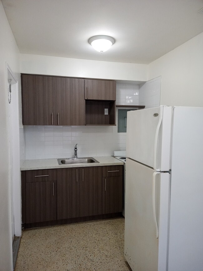 Photo - 535 SW 4th St Unit 1