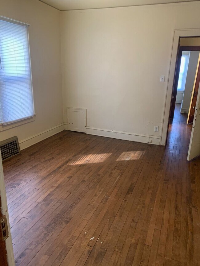 Photo - 2918-2920-2920 N 47th St Unit 2918