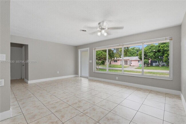 Photo - 6581 NW 22nd St