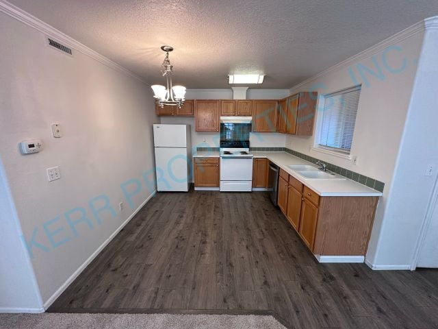 Photo - FREE RENT! Charming 2-Bed Condo Retreat in...