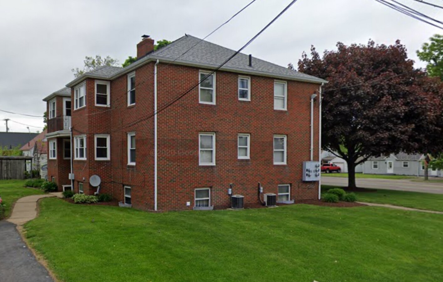 Photo - 303 Whipple Ave NW