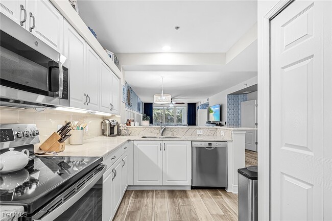 Photo - 11041 Gulf Reflections Drive Unit 204