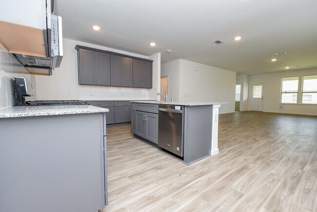 Photo - 1304 Ventura Crk Dr