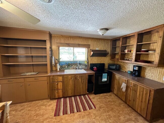 Photo - 1301 Strong Ave