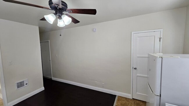 Photo - 527 Alexandria Ave Unidad 8