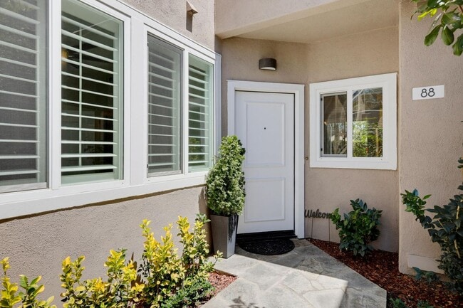 Photo - 88 Baycrest Ct