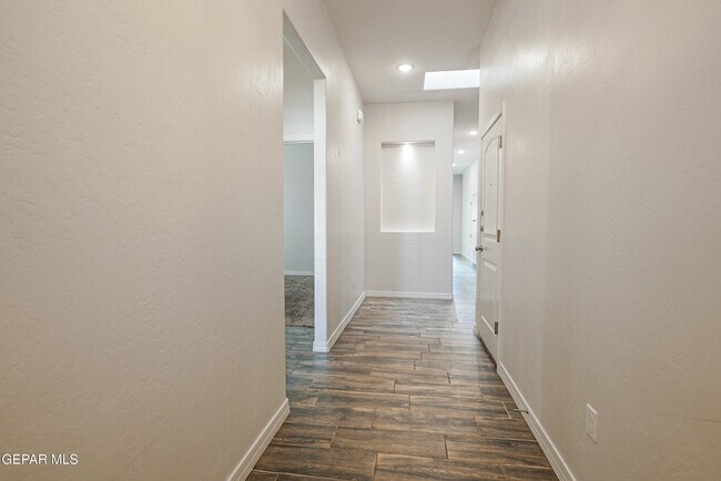 Photo - 13652 Glen Vista Ln