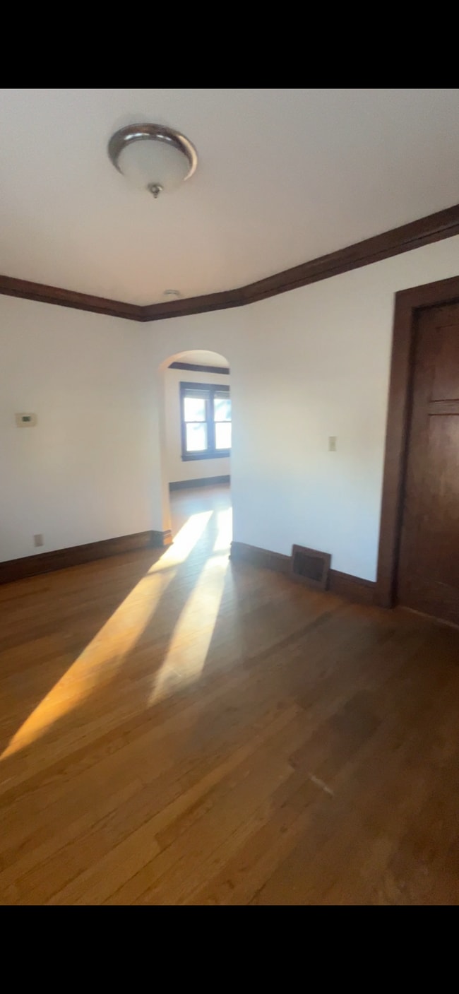 Photo - 2502 Kendall Ave