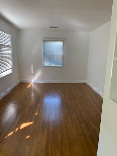 Photo - 1631 Brockton Ave Unit 1633