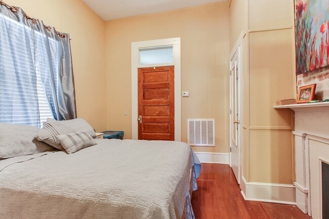 Photo - 7916-18 Hickory Unit 7916