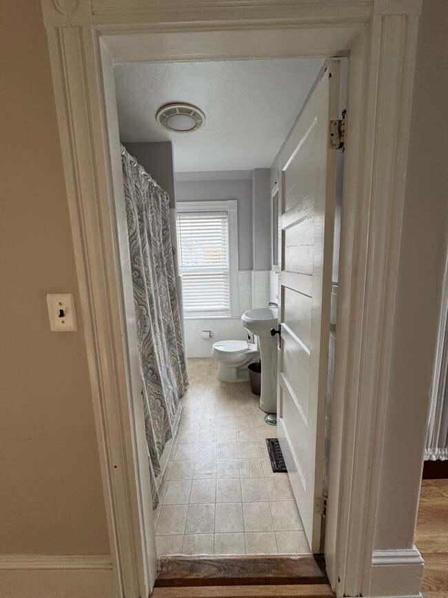 Photo - 204 Bridge St Unidad 2