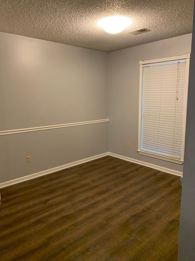 Photo - 3bed/2bath home in Valley View School District!