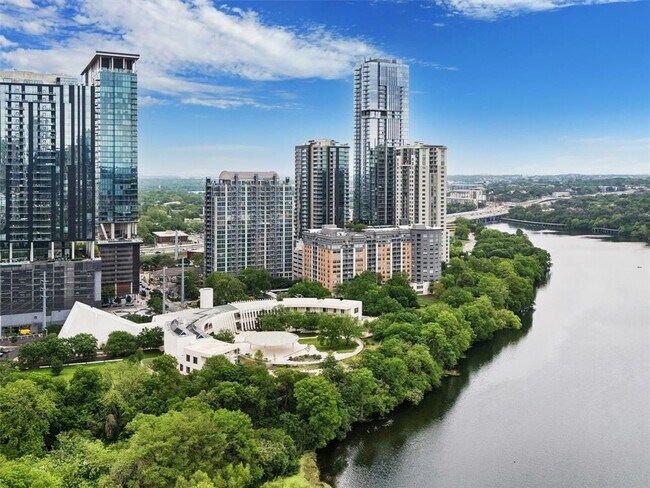 Photo - 70 Rainey St Unit 2201