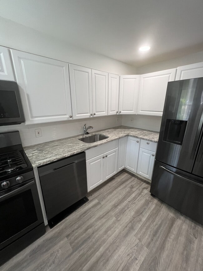 Photo - 4707 Chatford Ave