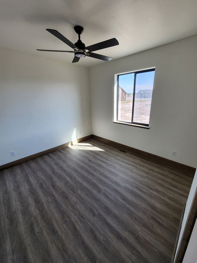 Photo - K215LI Unidad ADU