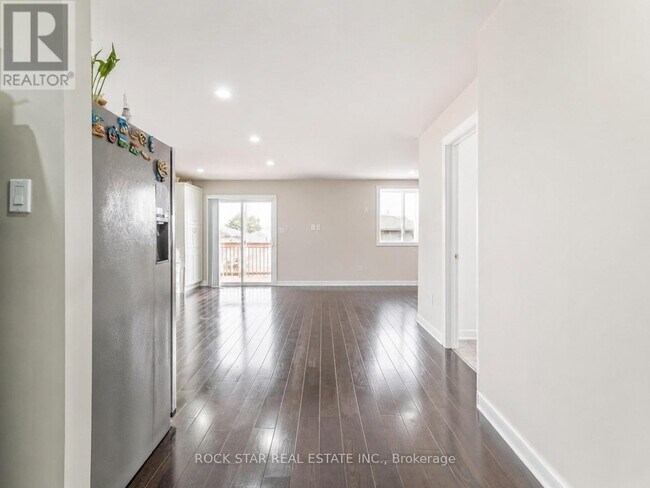 Photo - 78 Billington Crescent