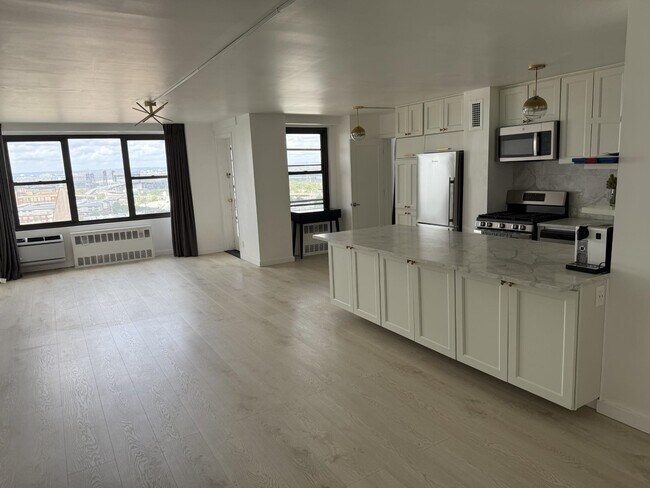Photo - 10 Huron Ave Unidad 12J Rental