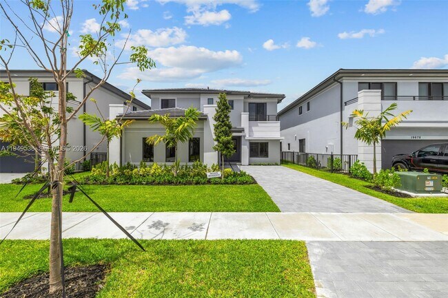 Photo - 19670 NE 14th Ct