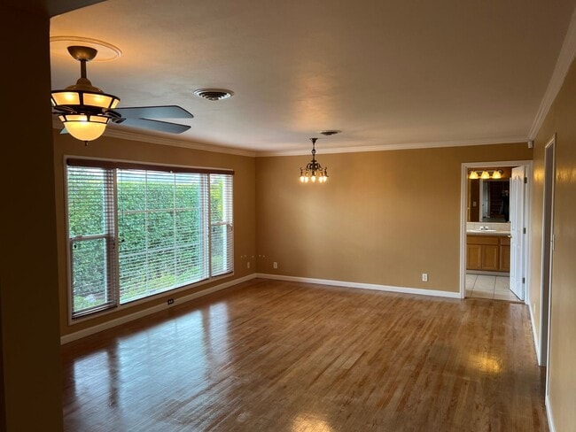 Photo - Welcome to this charming 2-bedroom, 2-bathroom home!
