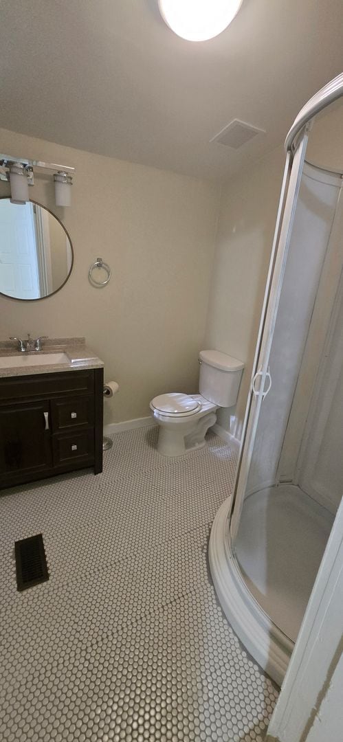 Photo - Freshly Renovated 3 bedroom available!