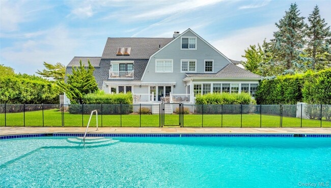 245 Oneck Ln