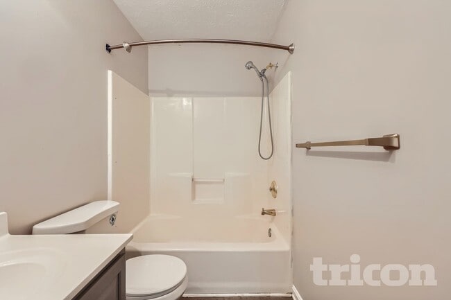 Photo - 3806 Longley Rd