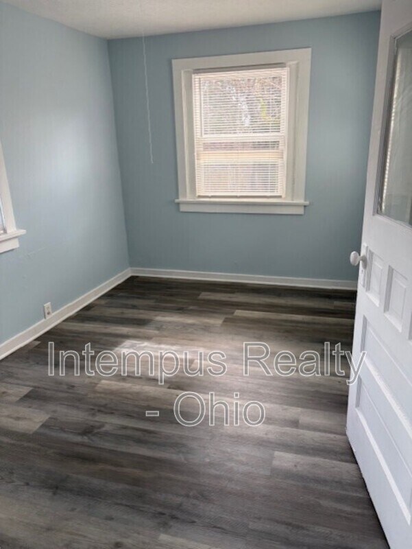 Photo - 306 Maplewood Ave