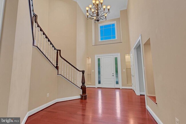 Photo - 7607 Newmarket Dr