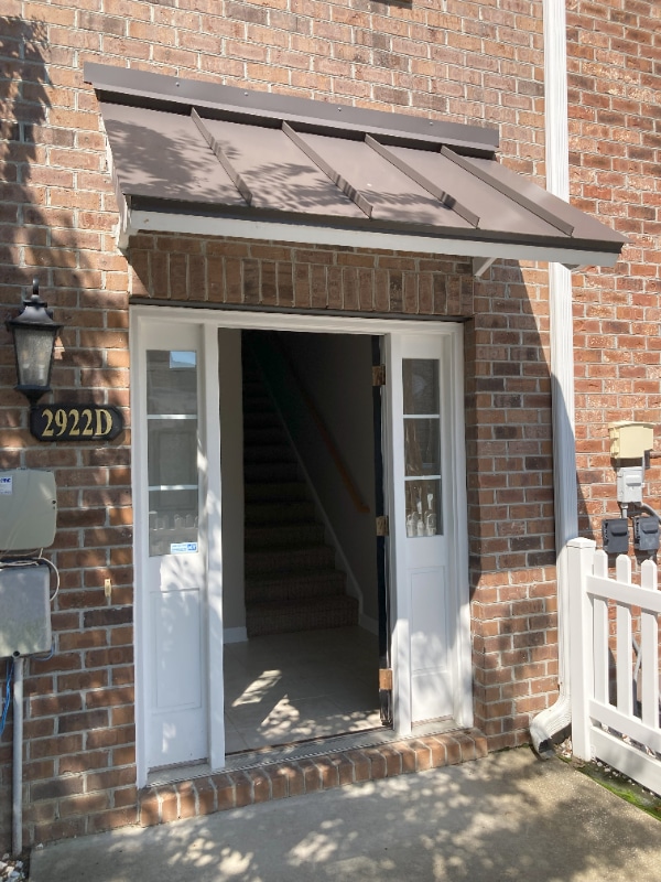 Building Photo - 2922B Yancey Way Rental