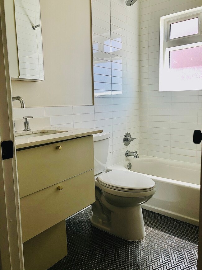 Photo - 310 E Baltimore Dr Unit #1