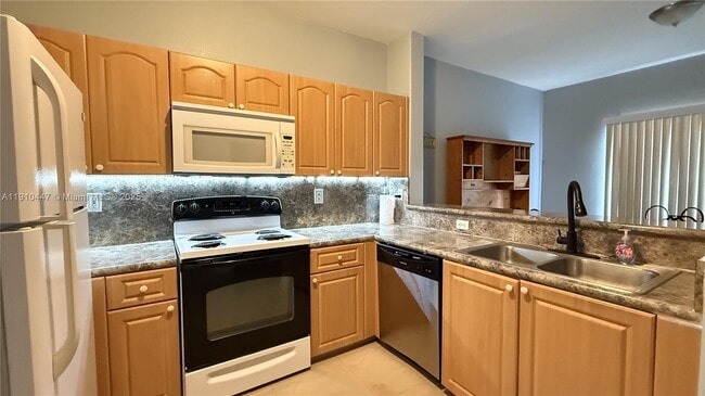 Photo - 1692 SE 29th Ct Unit 106